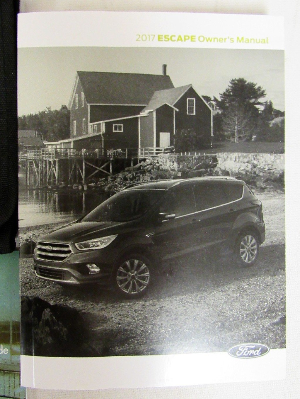 Picture of: Ford Escape Owner’s Manual Guide Book