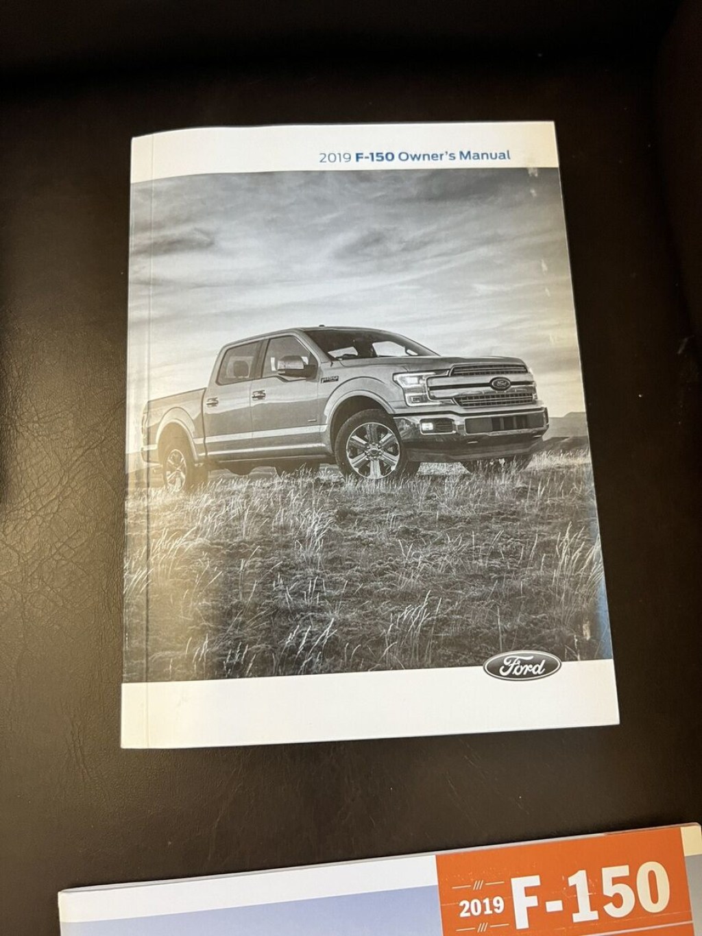 Picture of: FORD F F  OWNERS MANUAL SET GUIDE XL XLT LARIAT LIMITED KING  W/case