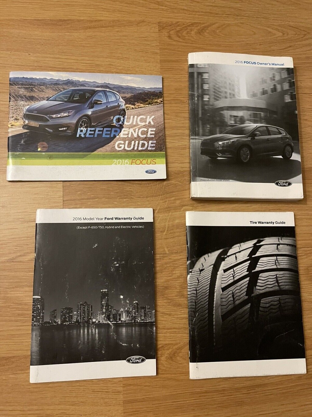 Picture of: Ford Focus Owners Manual Set OEM