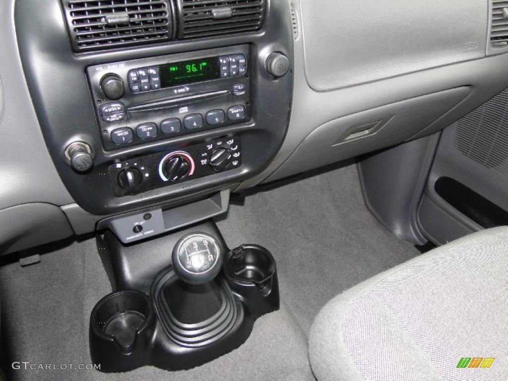 Picture of: Ford Ranger XLT Regular Cab  Speed Manual Transmission Photo