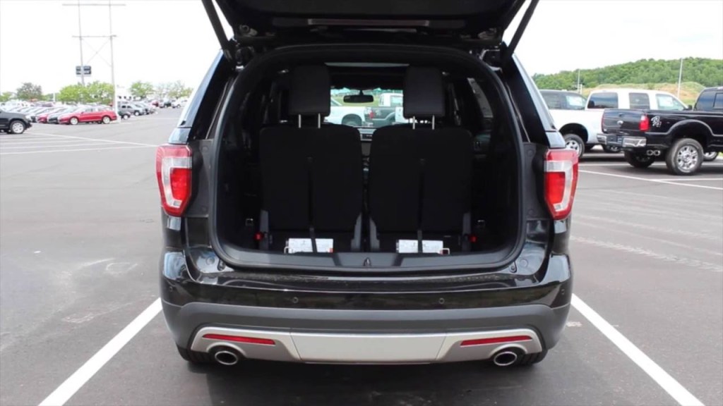 Picture of: How to Fold Third-Row Seats Manually in a  Ford Explorer at Eau Claire  Ford Lincoln Quick Lane