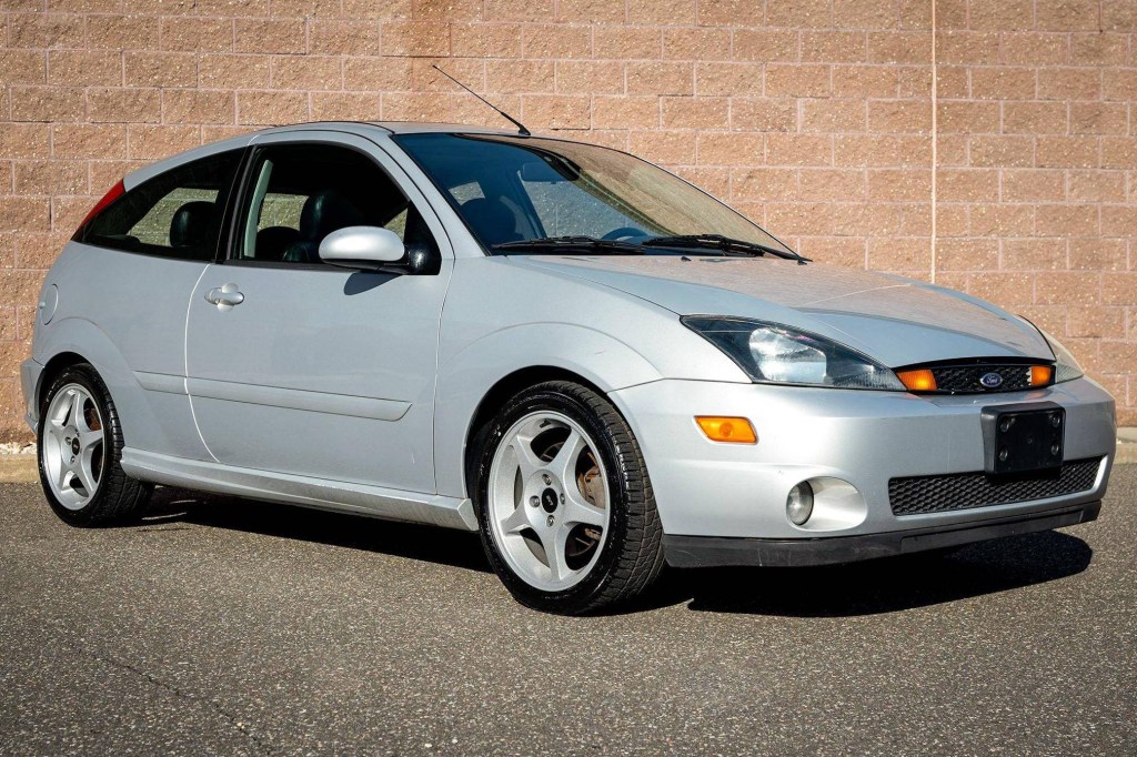 Picture of: Ford Focus SVT auction – Cars & Bids