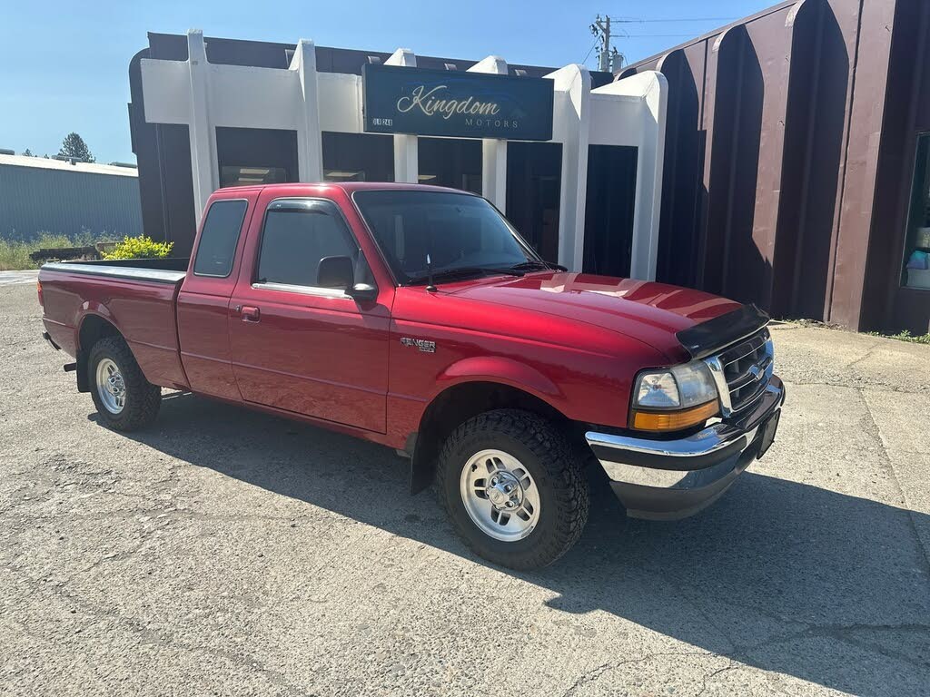 Picture of: Used Ford Ranger with Manual transmission for Sale – CarGurus